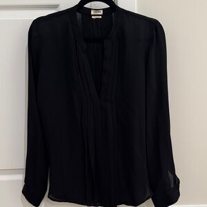 L'AGENCE Elegant Black Blouse